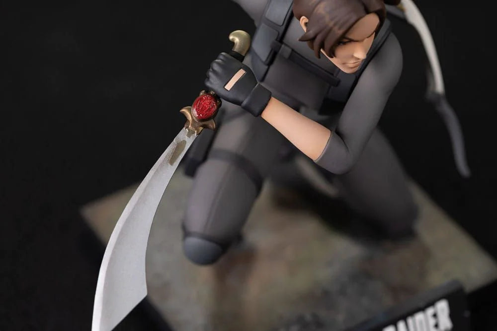 Tomb Raider The Legend of Lara Croft 19cm Dark Horse Deluxe PVC Statue
