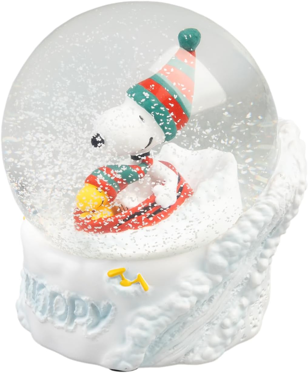 Peanuts Snoopy Snow Globe
