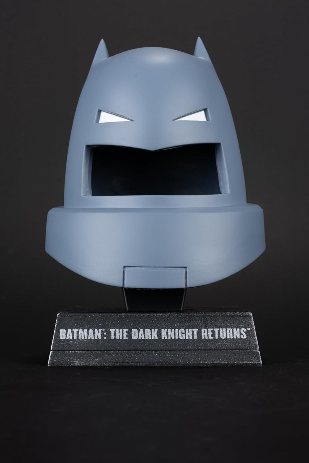 McFarlane DC Direct Armoured Batman (The Dark Knight Returns) Cowl Replica 1:3 Scale Toys