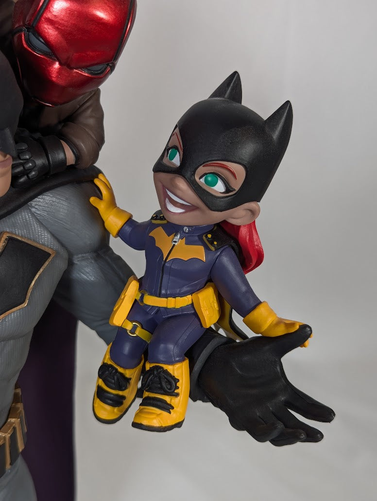 DC Comics Batman Family Q-Master Diorama Statue