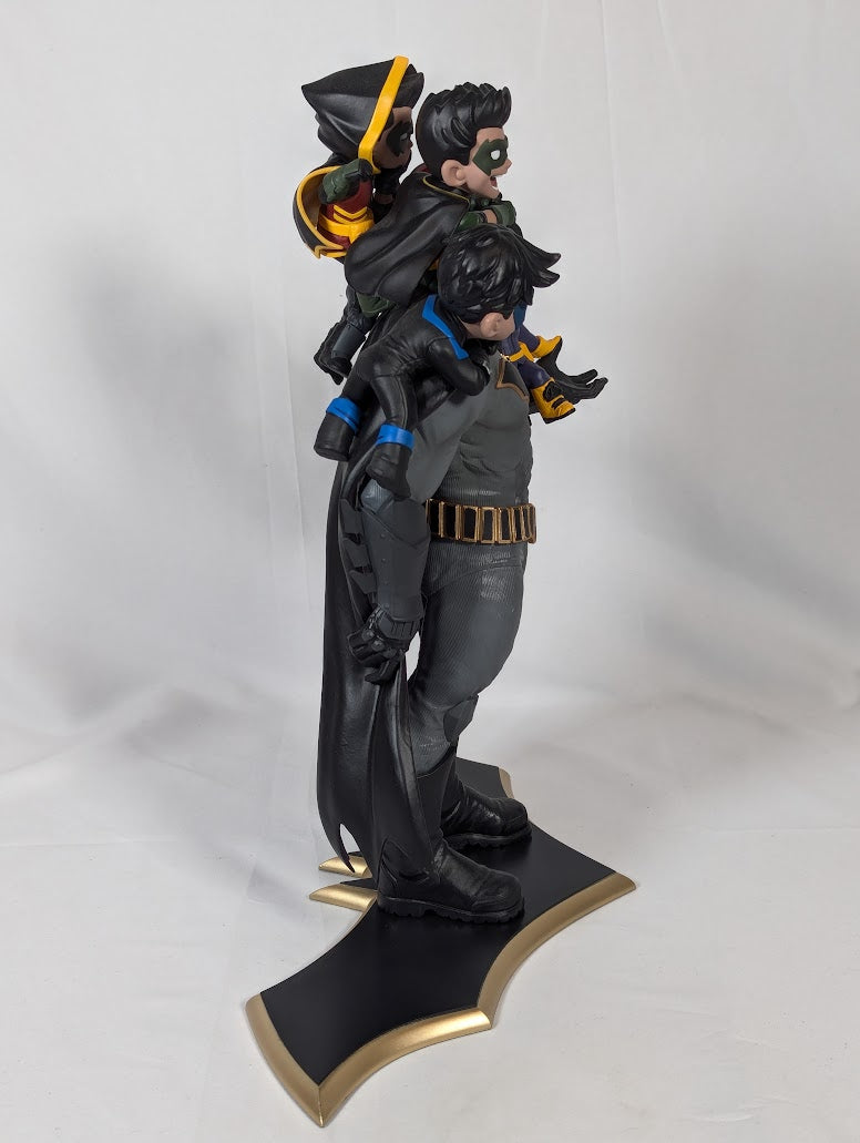 DC Comics Batman Family Q-Master Diorama Statue