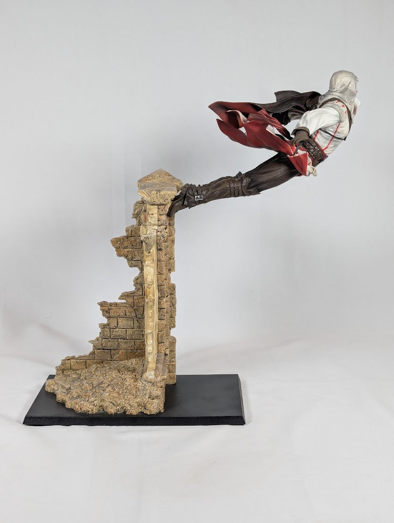Assassin's Creed II Ezio Leap of Faith Statue (Damaged)