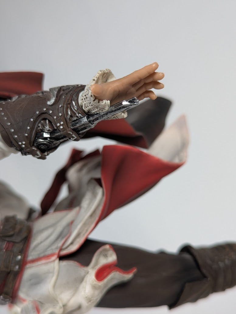 Assassin's Creed II Ezio Leap of Faith Statue (Damaged)