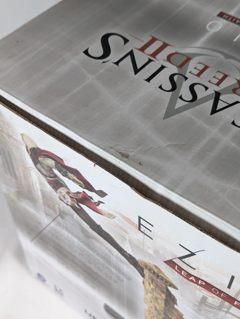 Assassin's Creed II Ezio Leap of Faith Statue (Damaged)