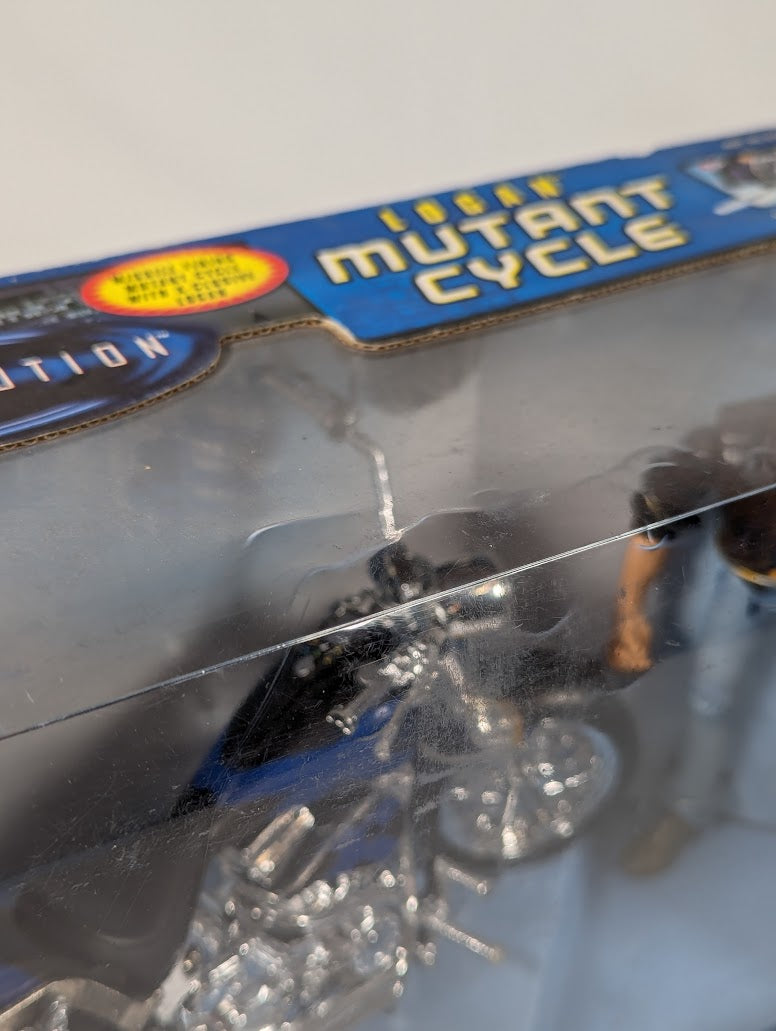 X-Men Evolution Logan Mutant Cycle 2001 ToyBiz Action Figure
