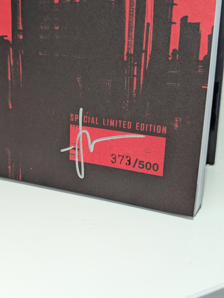 Dredd The Illustrated Script and Visuals Limited Edition Signed by Jock 373/500
