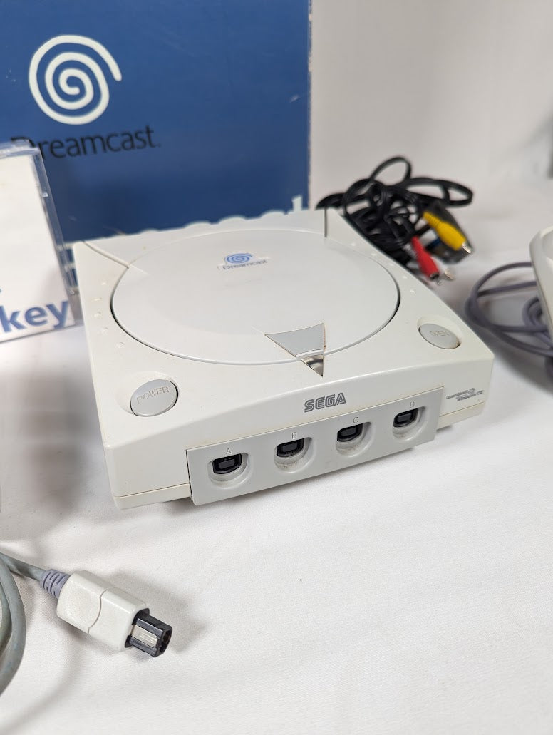 SEGA Dreamcast Console With Box, 2 Controllers, 2 VMUs, Cables, Dreamkey & 2 Games