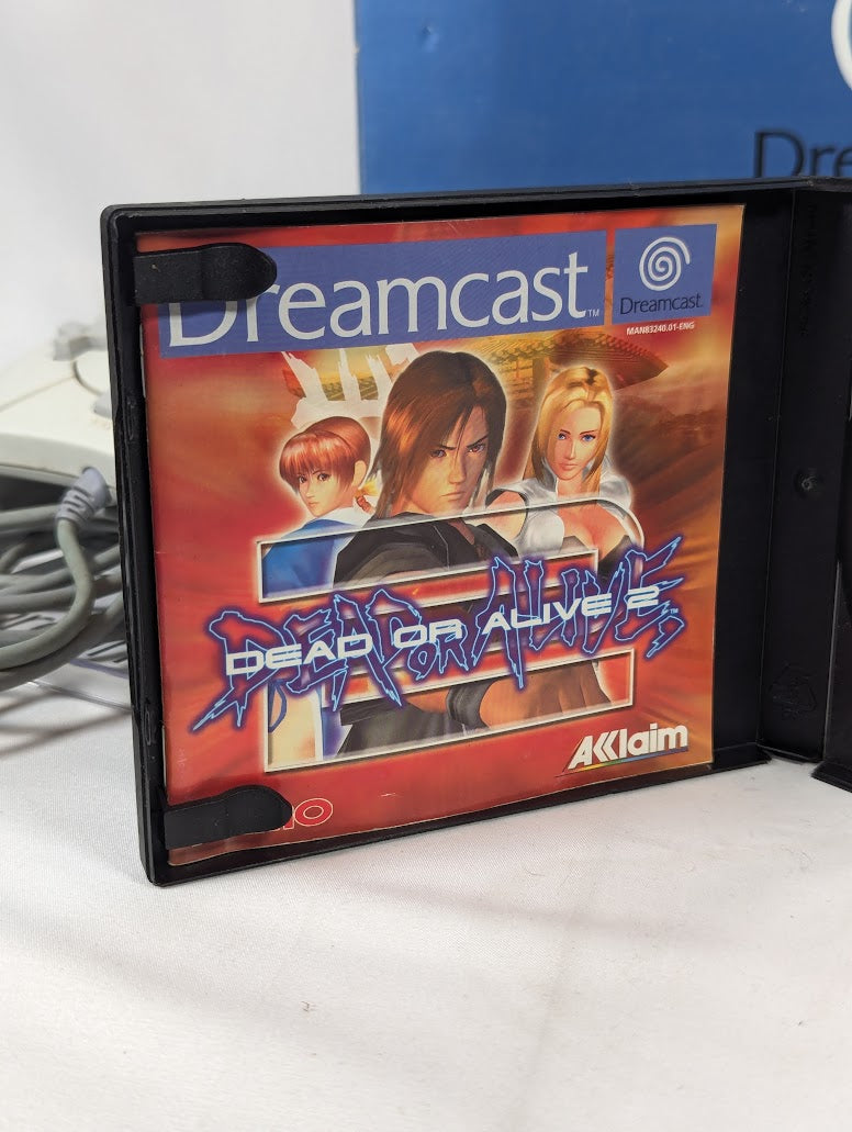 SEGA Dreamcast Console With Box, 2 Controllers, 2 VMUs, Cables, Dreamkey & 2 Games