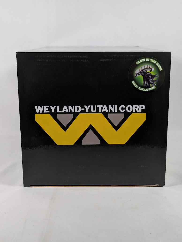 Alien Xenomorph Glow in the Dark Shop Exclusive Variant #2 Eaglemoss Hero Collector Mega Statue Limited Edition 019/200