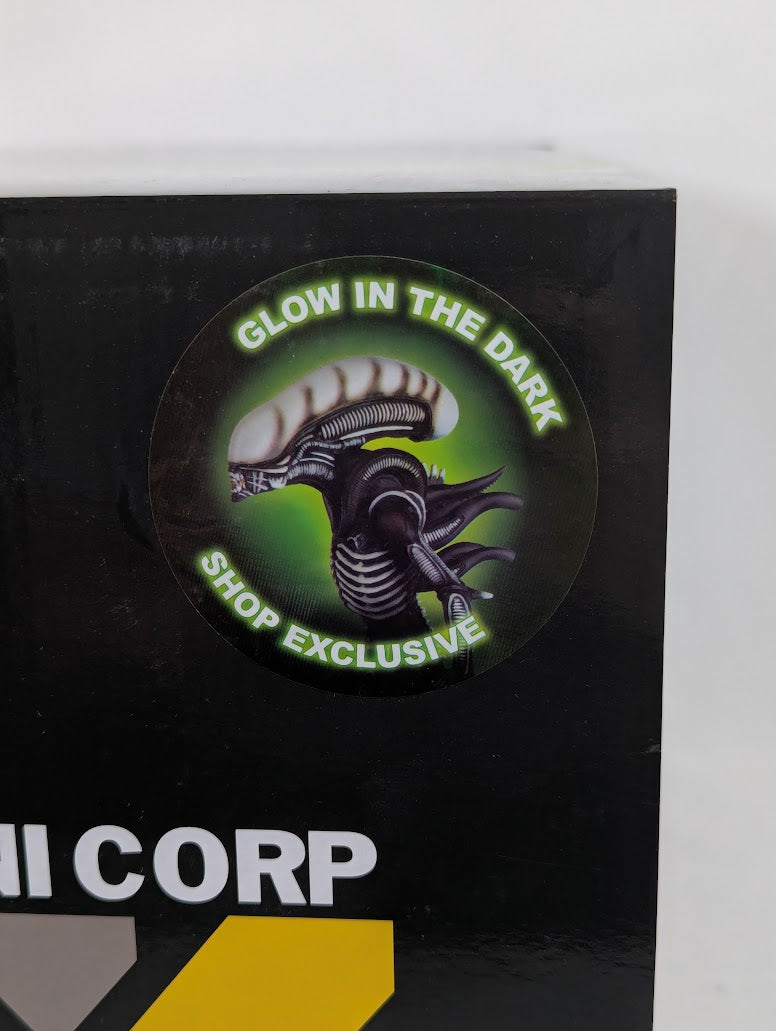 Alien Xenomorph Glow in the Dark Shop Exclusive Variant #2 Eaglemoss Hero Collector Mega Statue Limited Edition 019/200