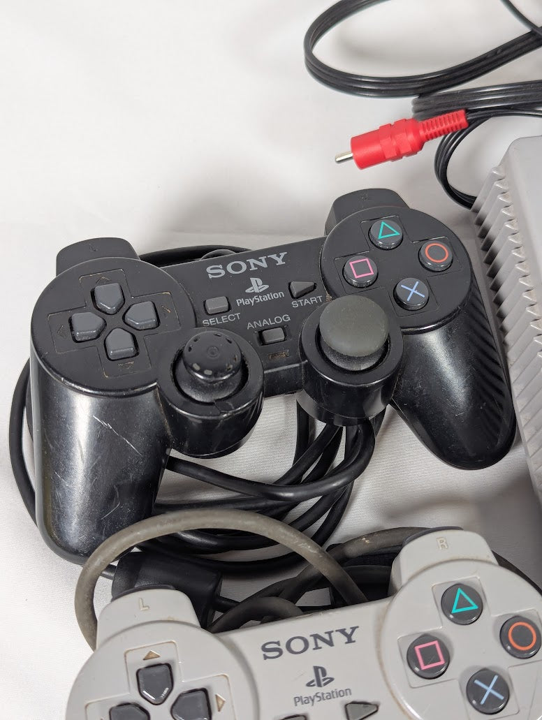 PS1 Console With 5 Games, 2 Controllers, 2 Memory Cards & Power/Video Cables
