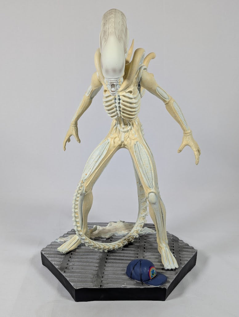 Alien Xenomorph Glow in the Dark Comic Con Exclusive Variant #1 Eaglemoss Hero Collector Mega Statue Limited Edition 169/200