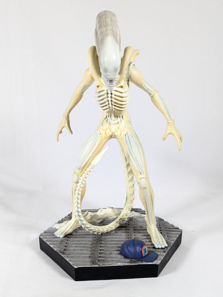 Alien Xenomorph Glow in the Dark Comic Con Exclusive Variant #1 Eaglemoss Hero Collector Mega Statue Limited Edition 157/200