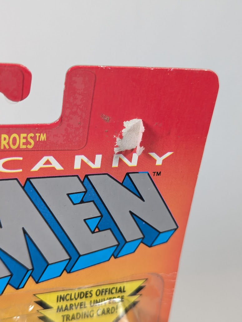 Marvel The Uncanny X-Men Wolverine Thrusting Knife Action (5th Edition) 1993 ToyBiz Action Figure