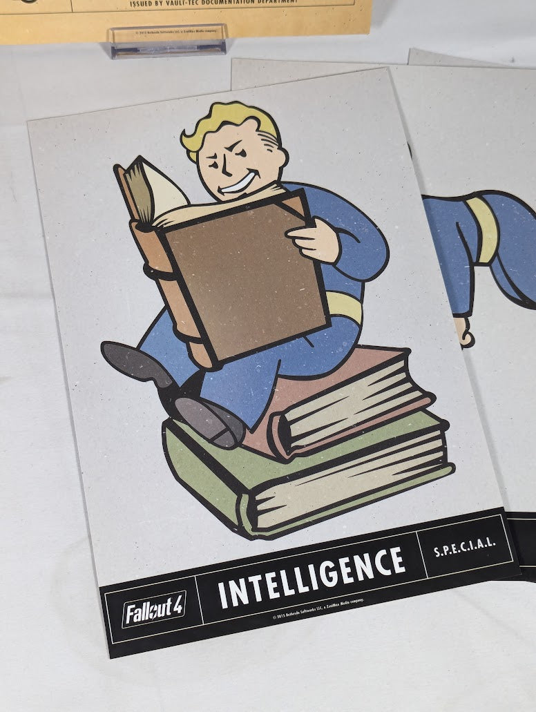 Fallout 4 SPECIAL Poster Set & Fallout 76 Vault Boy Foam Hand (Gamescom 2018) Bundle