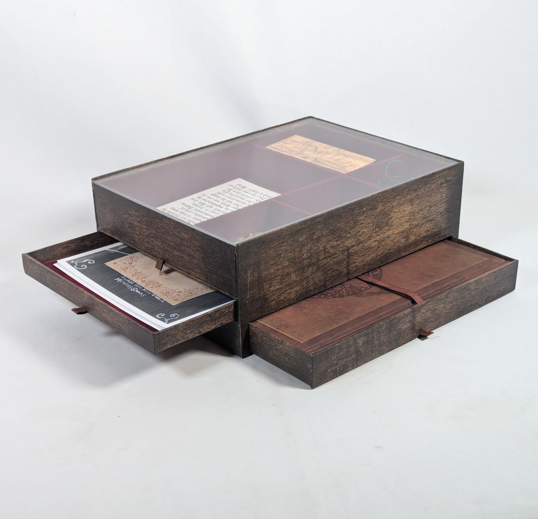 Guillermo Del Toro Signed Cabinet of Curiosities Collector's Edition Box Set #222 (Limited Edition Only 1000 Made)