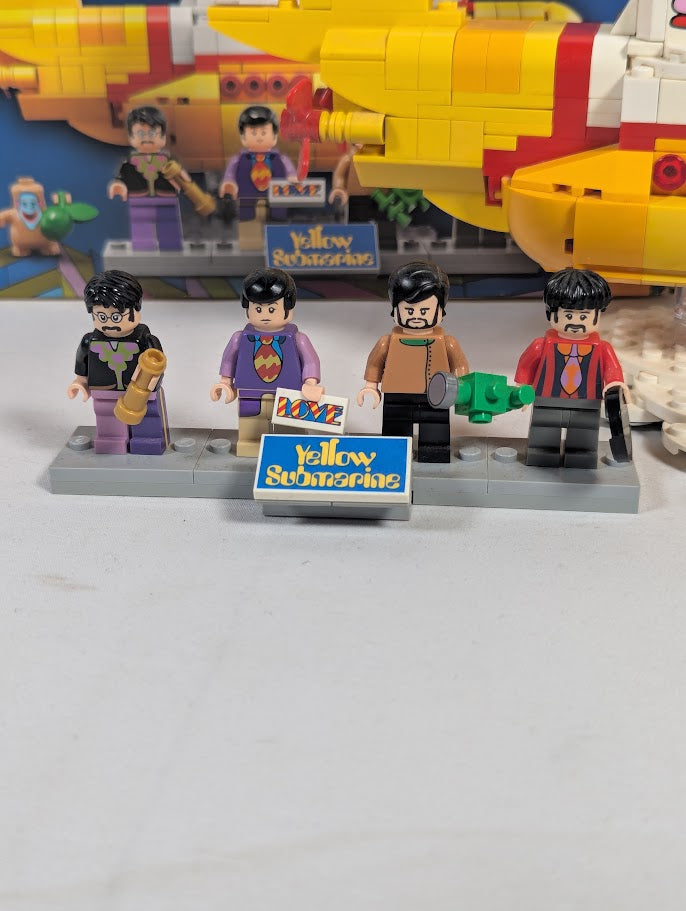 LEGO Ideas The Beatles Yellow Submarine Set 21306