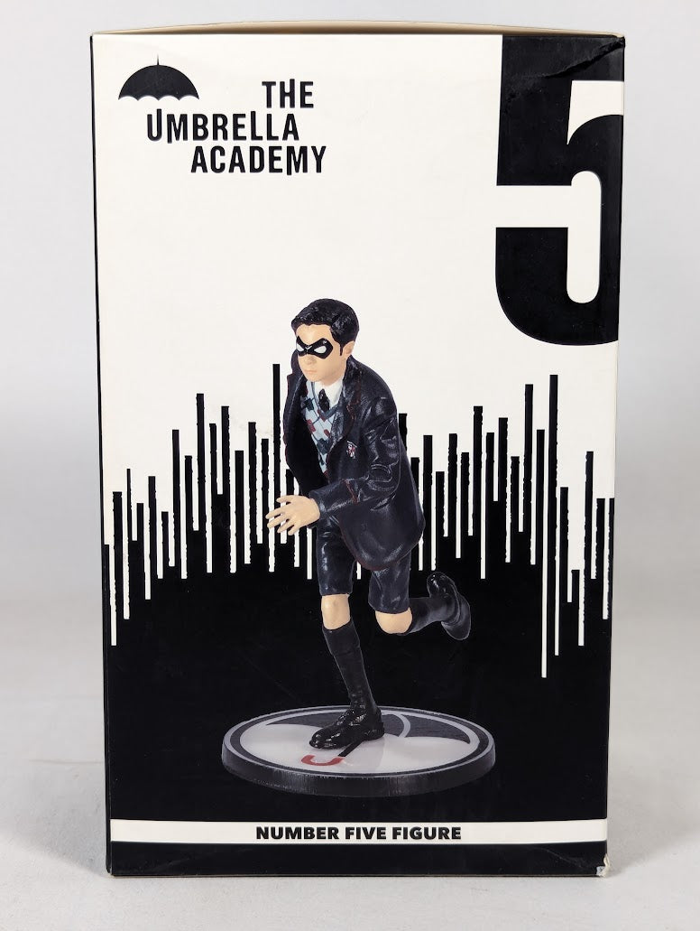 The Umbrella Academy Number Five 2020 Dark Horse Deluxe Figure