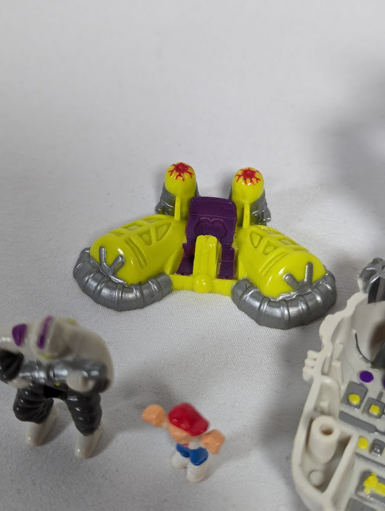 Mighty Max Fights Nuke Ranger Bluebird Toys 1992 Horror Heads Playset