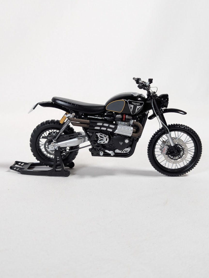 007 James Bond No Time to Die Triumph Scrambler 1200 Matera 2022 Corgi Model