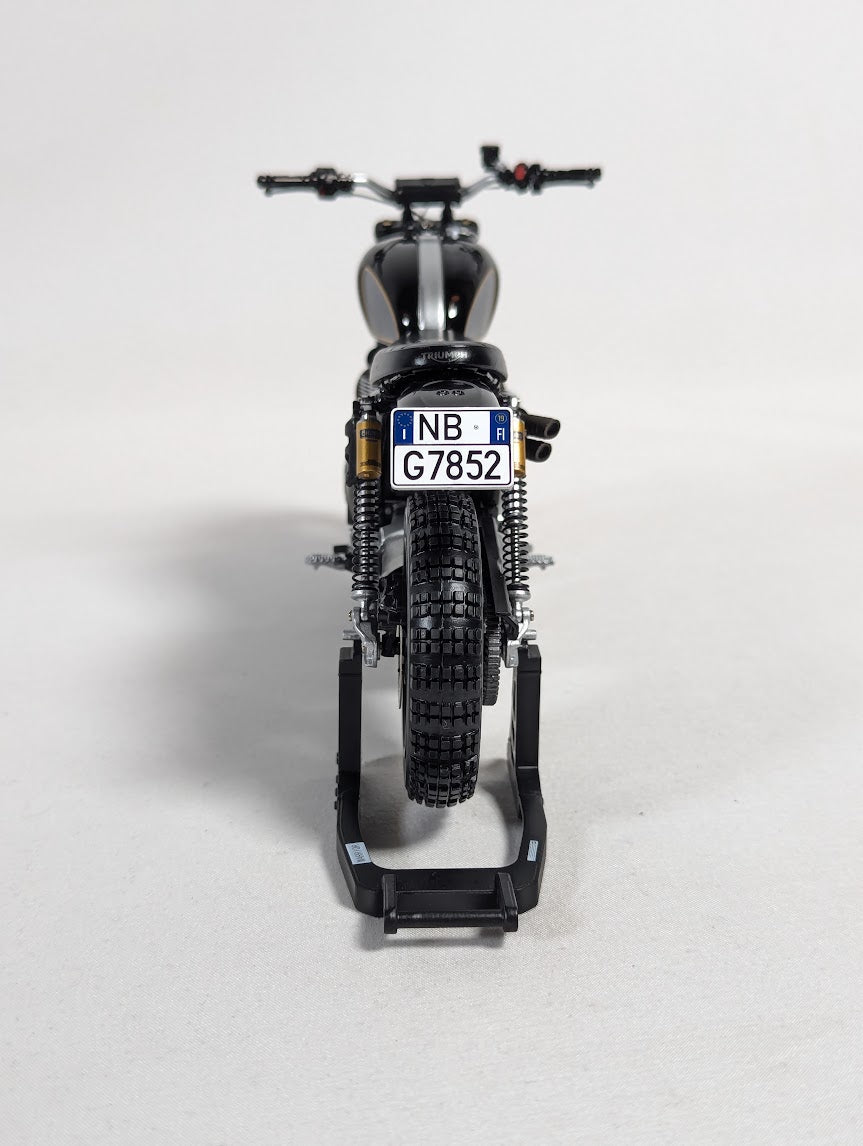 007 James Bond No Time to Die Triumph Scrambler 1200 Matera 2022 Corgi Model