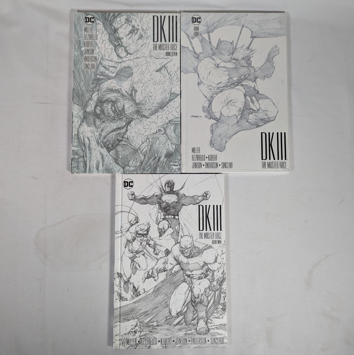 DC Comics Dark Knight III The Master Race Collector's Edition Graphic Novel Set