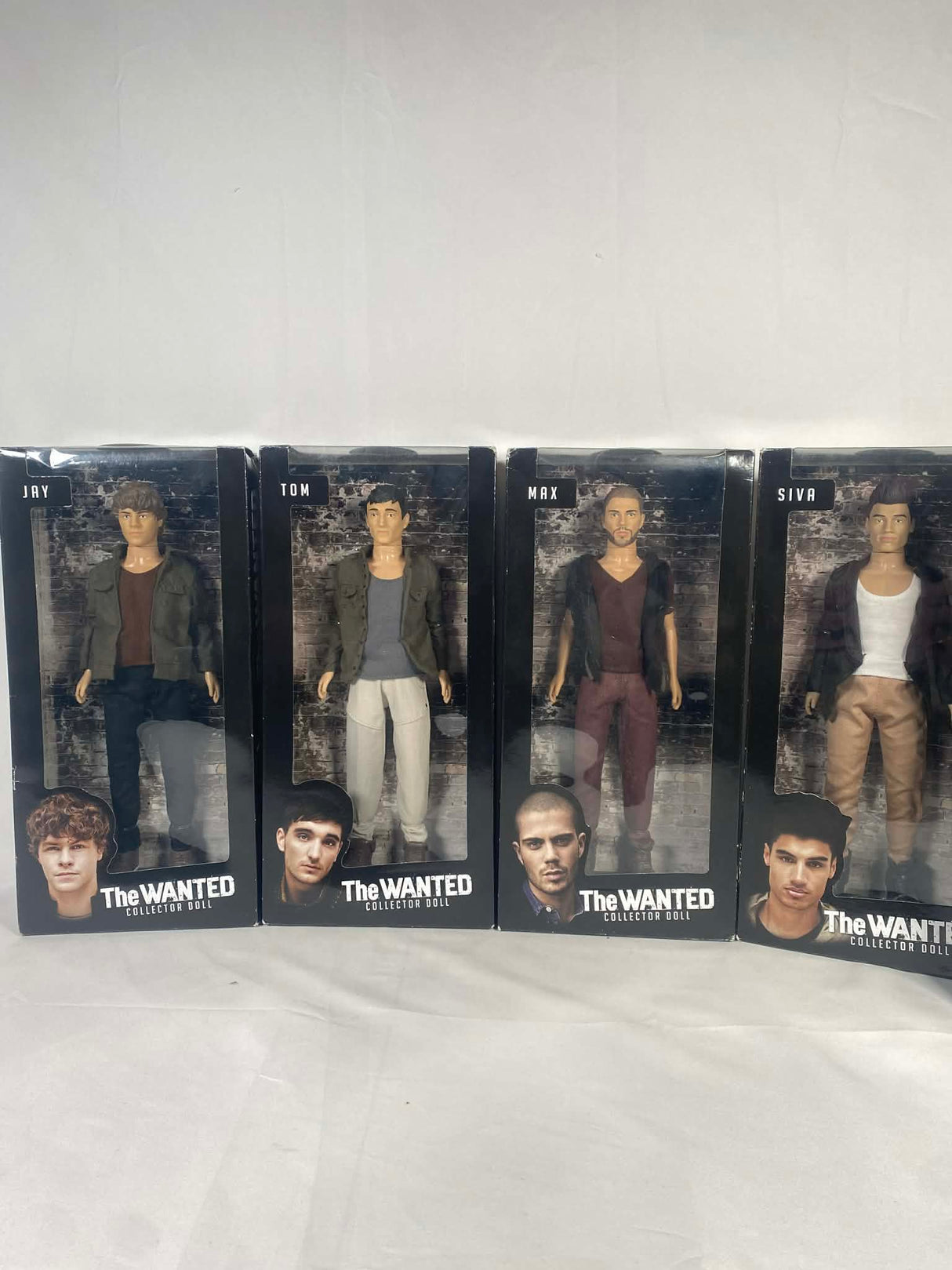 The Wanted Collector Dolls 2011 Vivid Toy Group Complete Set