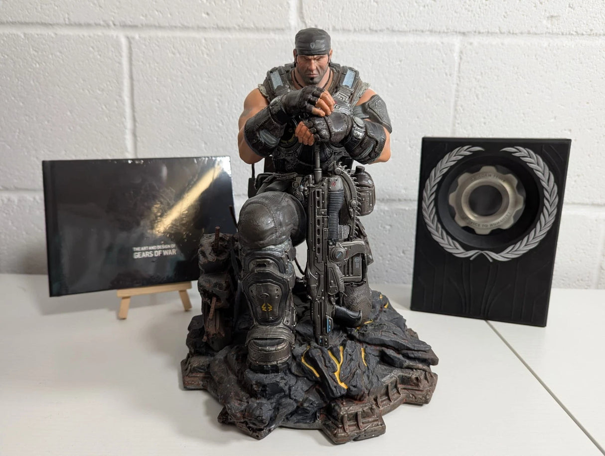 Xbox 360 Gears Of War 3 Epic Edition (Complete With Statue, Game & Extras)