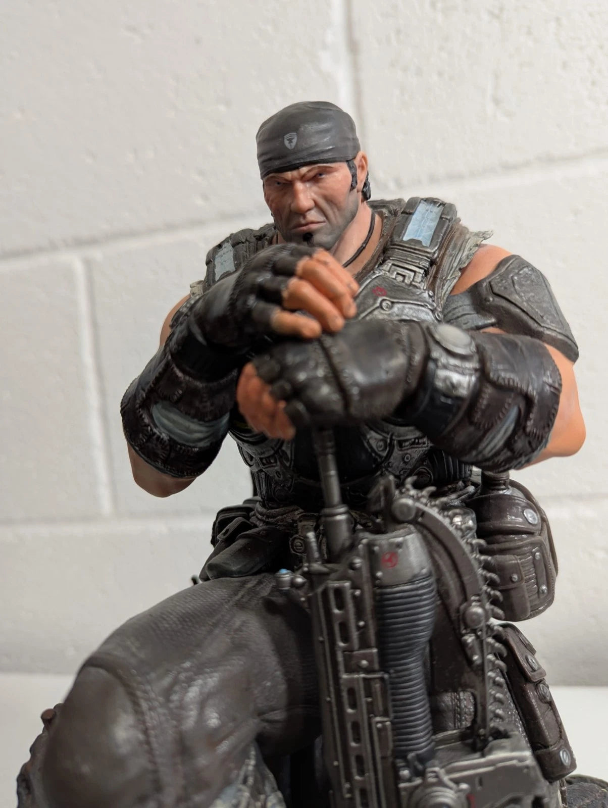 Xbox 360 Gears Of War 3 Epic Edition (Complete With Statue, Game & Extras)