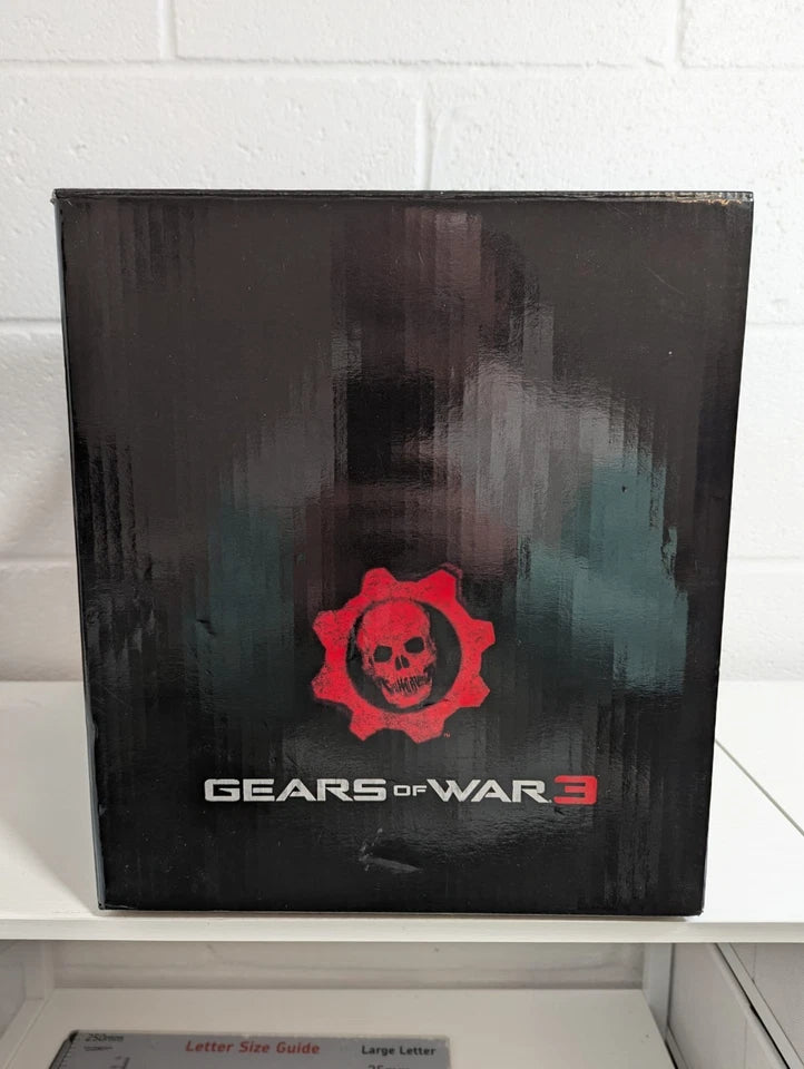 Xbox 360 Gears Of War 3 Epic Edition (Complete With Statue, Game & Extras)
