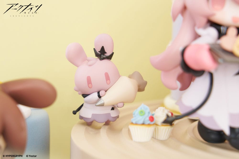 Arknights Civilight Eterna Would You Like A Dessert Series Mini PVC Statue