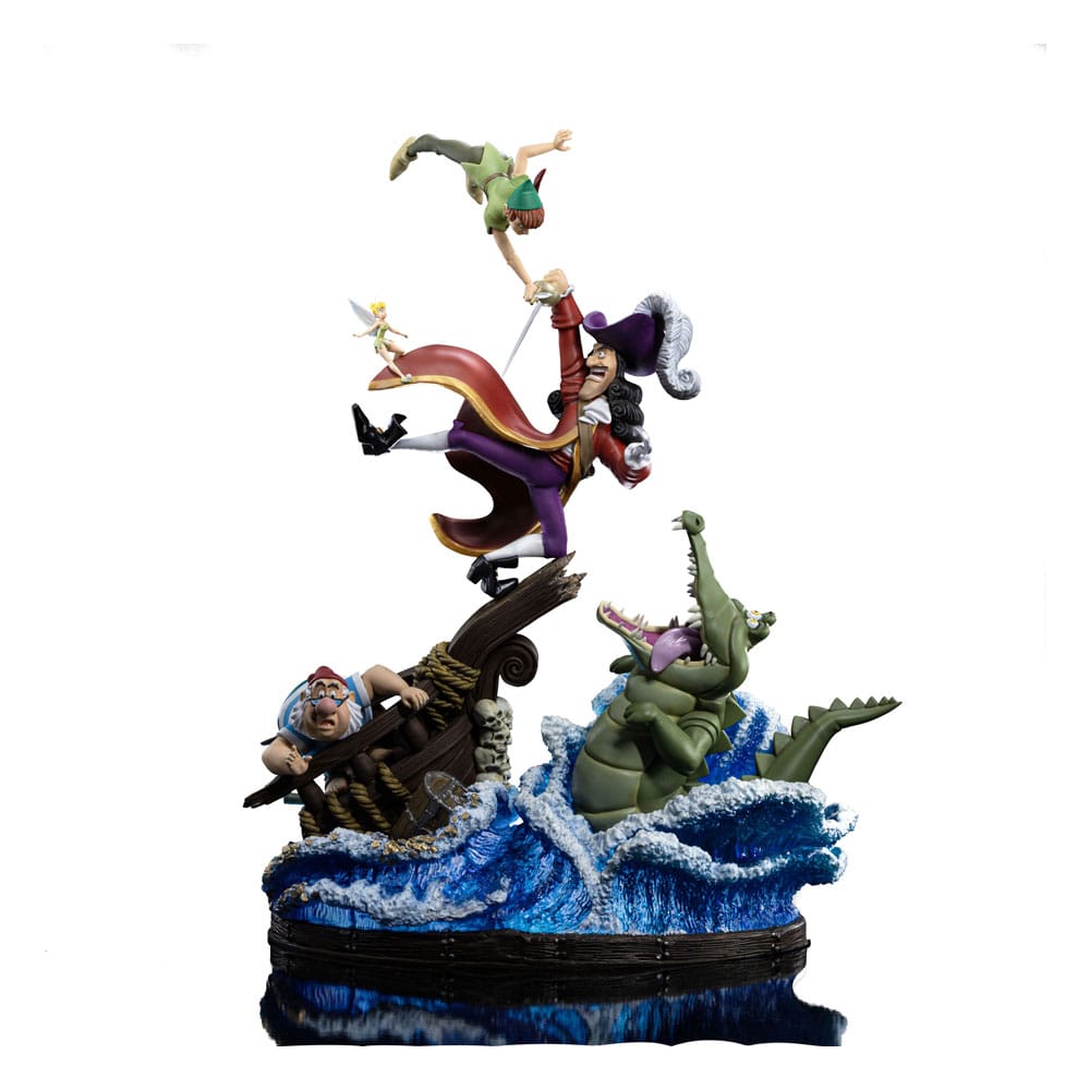 Disney Deluxe Art Scale Statue: Peter Pan vs. Hook by Iron Studios