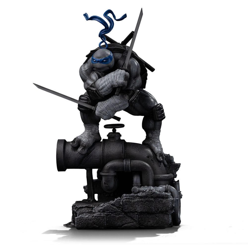 Teenage Mutant Ninja Turtles 1/10 Leonardo B&W Art Scale Statue - 26 cm