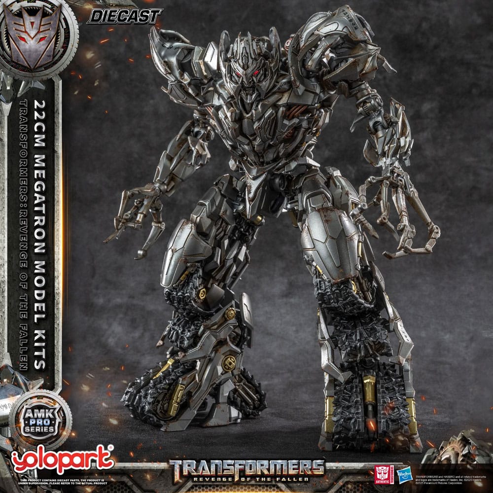 Transformers: Revenge of Fallen - Megatron Plastic Model Kit 22cm (AMK Pro Series)