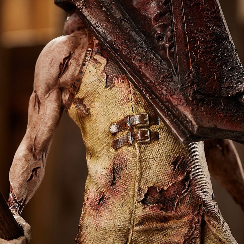 Silent Hill 2 Red Pyramid Thing (Pyramid Head) 30cm Limited Edition Statue