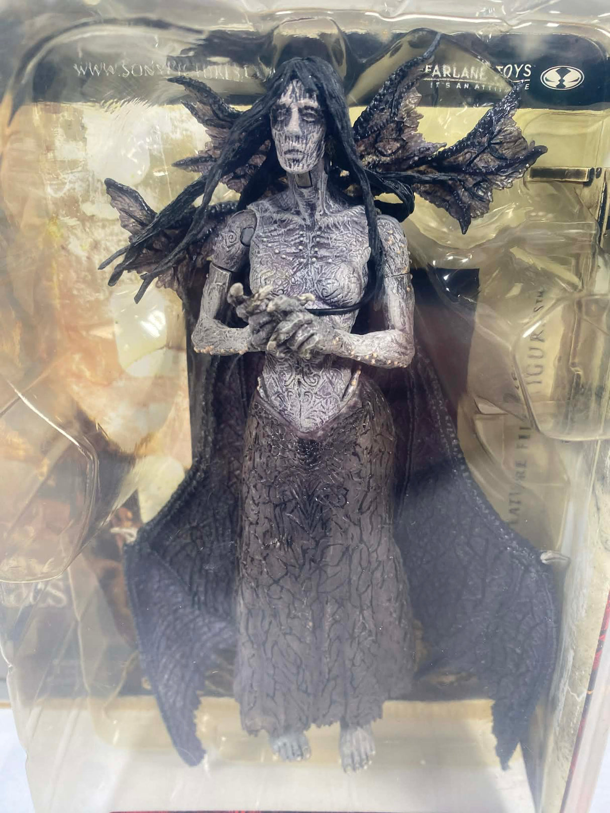 Darkness Falls The Tooth Fairy Movie Maniacs Action Figure