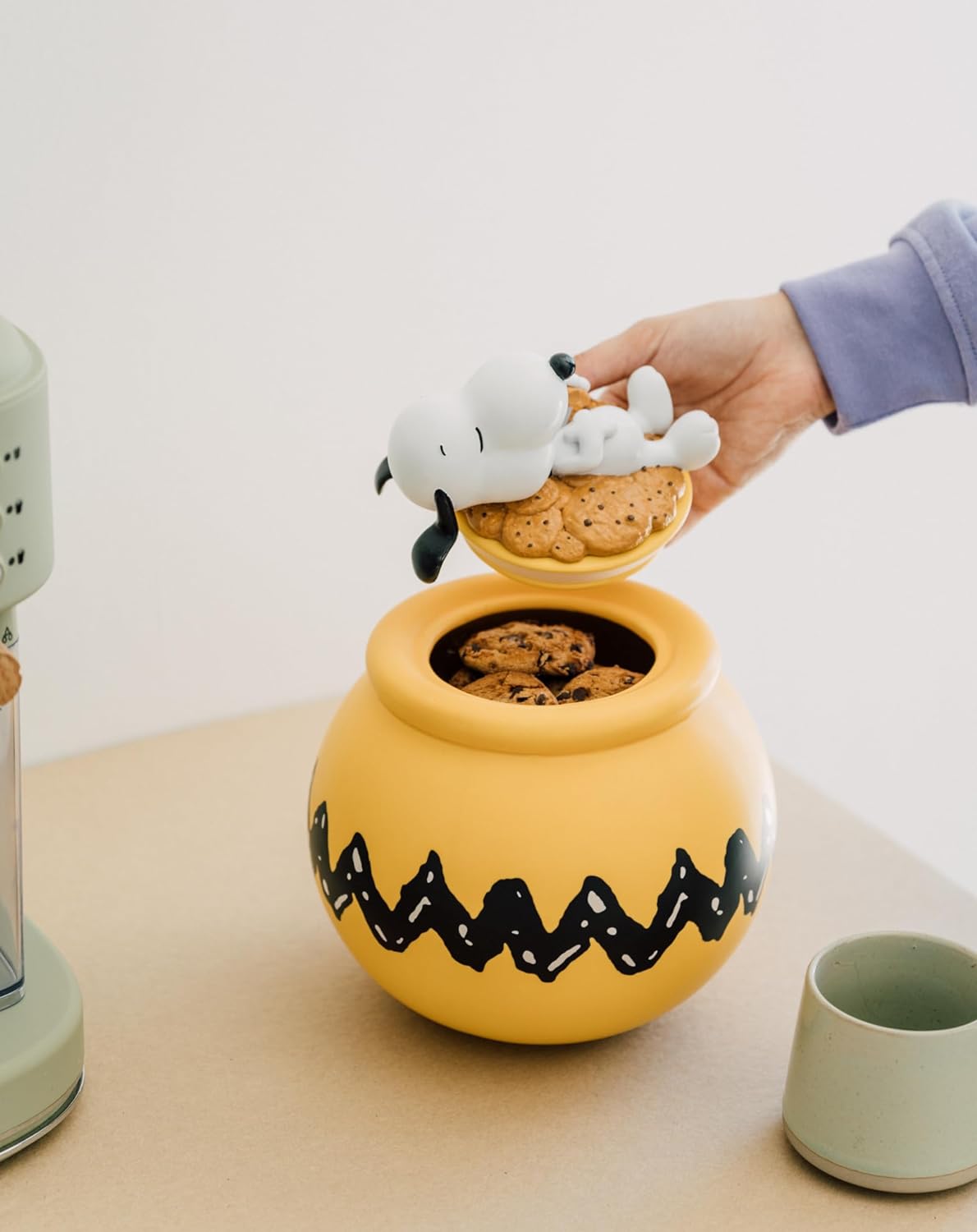 Peanuts Snoopy Deluxe Cookie Jar