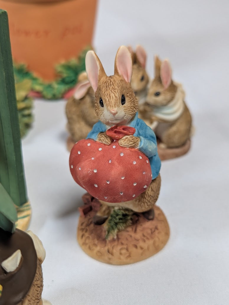 The World of Beatrix Potter Peter Rabbit Border Fine Arts Studio Set of 24 Ornaments