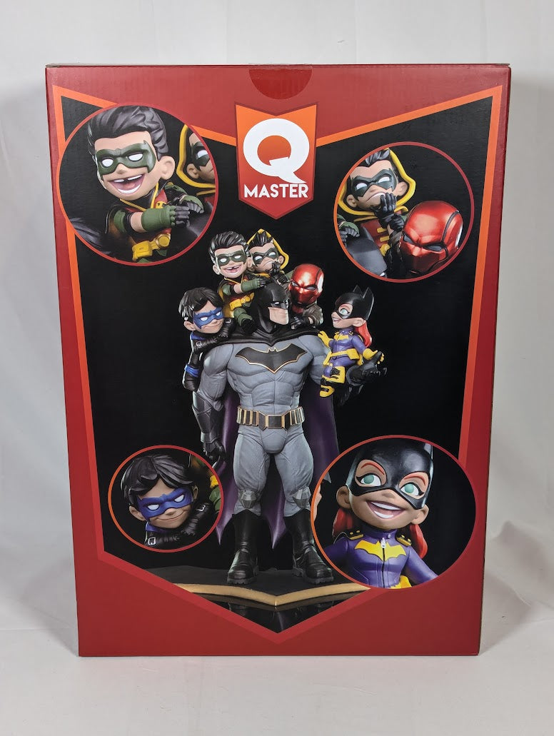 DC Comics Batman Family Q-Master Diorama Statue