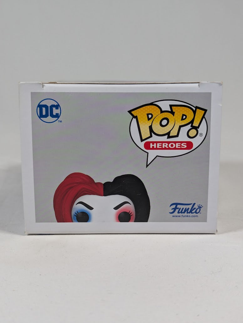 DC Comics Harley Quinn With Weapons Funko Pop! Vinyl Figure #453