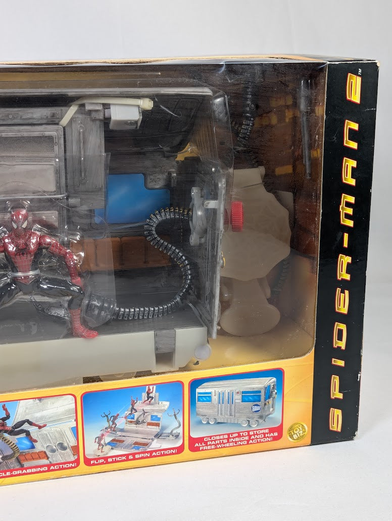 Spider-Man 2 Train Battle Playset 2004 ToyBiz Action Figure