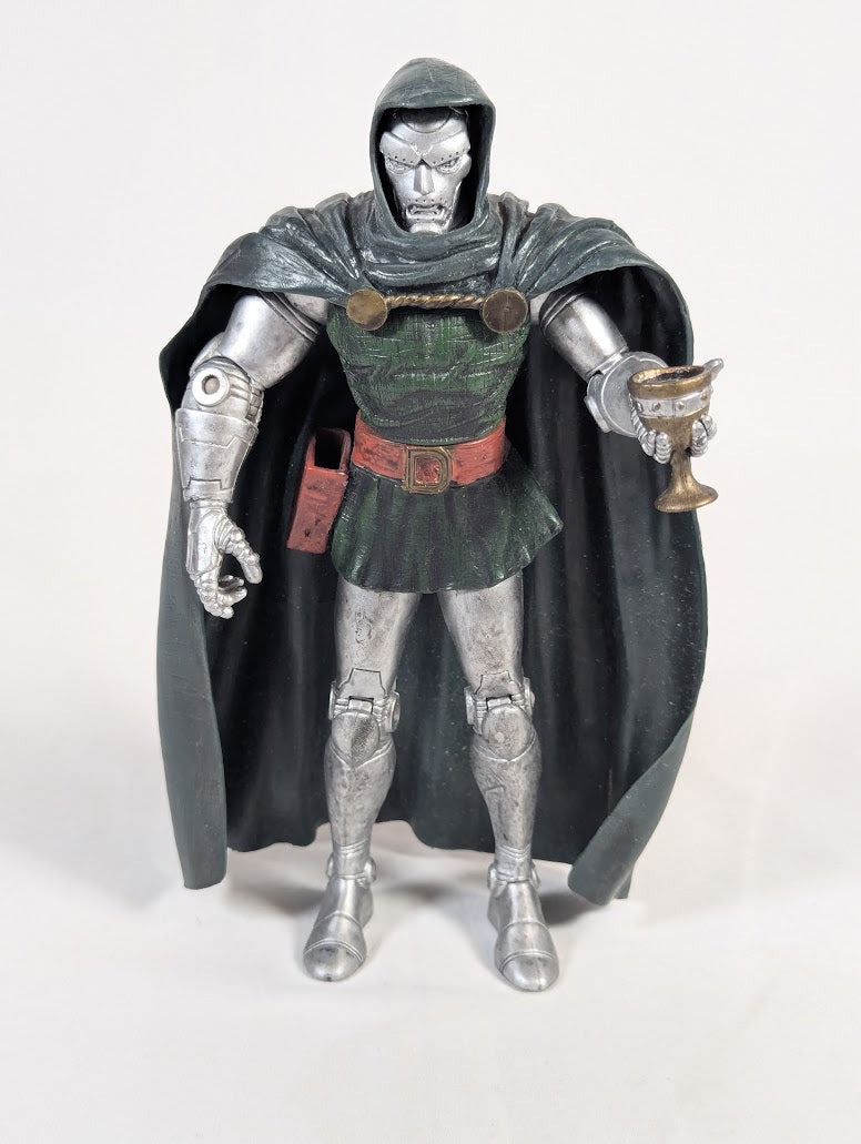Marvel Select Doctor Doom 2004 Diamond Select Action Figure (No Box & Incomplete)