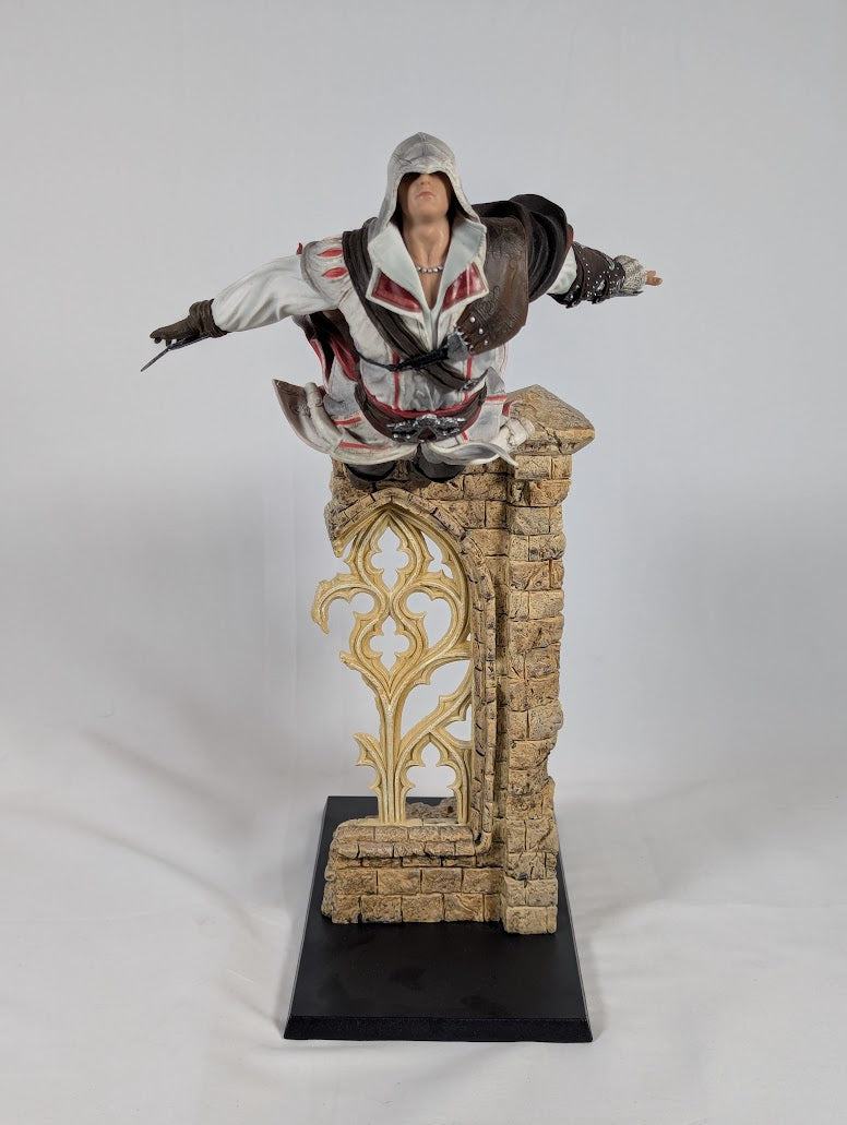 Assassin's Creed II Ezio Leap of Faith Statue (Damaged)