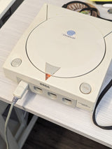SEGA Dreamcast Console With Box, 2 Controllers, 2 VMUs, Cables, Dreamkey & 2 Games