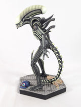 Alien Xenomorph Glow in the Dark Shop Exclusive Variant #2 Eaglemoss Hero Collector Mega Statue Limited Edition 019/200