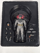 Batman V Superman Dawn of Justice Batman One:12 Collective Mezco Toyz 2016 Action Figure