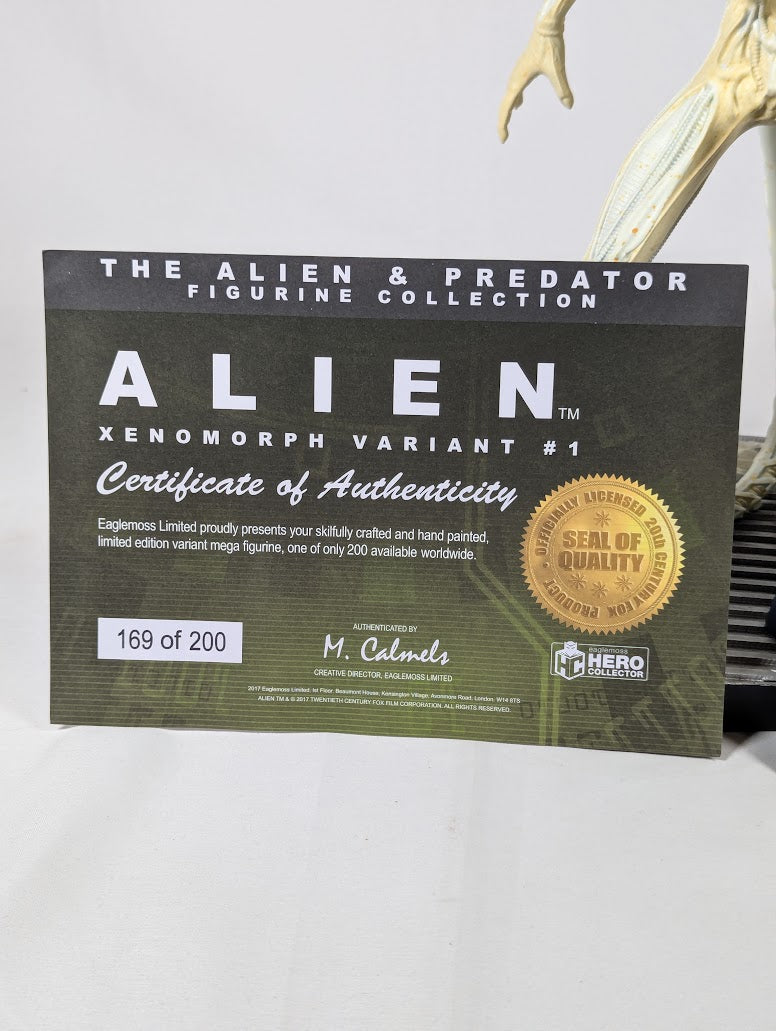 Alien Xenomorph Glow in the Dark Comic Con Exclusive Variant #1 Eaglemoss Hero Collector Mega Statue Limited Edition 169/200