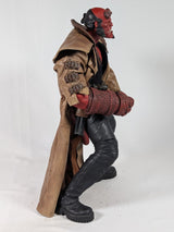 Hellboy 18" 2004 Mezco Toyz Action Figure (Loose & Damaged)