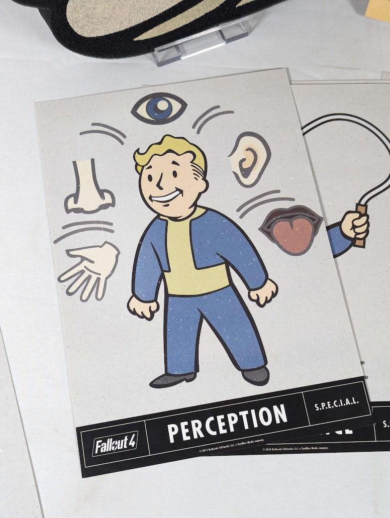 Fallout 4 SPECIAL Poster Set & Fallout 76 Vault Boy Foam Hand (Gamescom 2018) Bundle