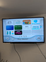 Nintendo Wii Console Bundle With 8 Games & Accessories (No Box)